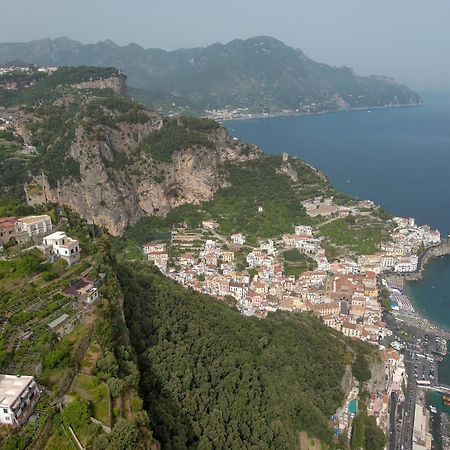 La Lucciola Apartment Amalfi Ngoại thất bức ảnh