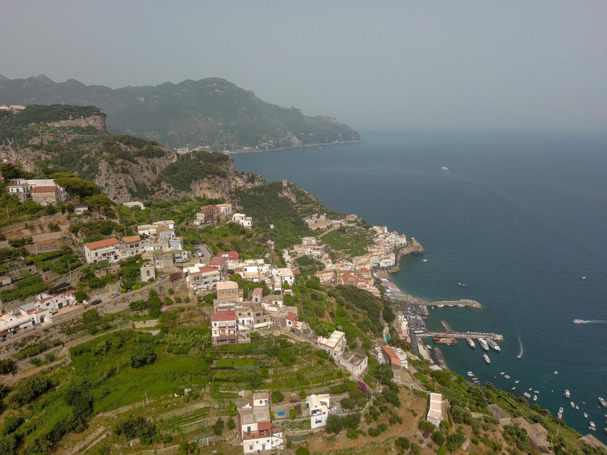 La Lucciola Apartment Amalfi Ngoại thất bức ảnh